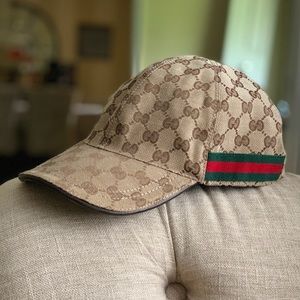 Gucci Canvas Baseball Hat